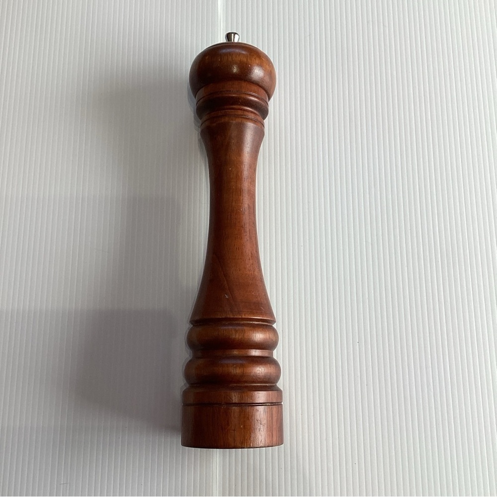 Vintage Mr. Dudley Pepper Mill 12" Brown Walnut Stain
